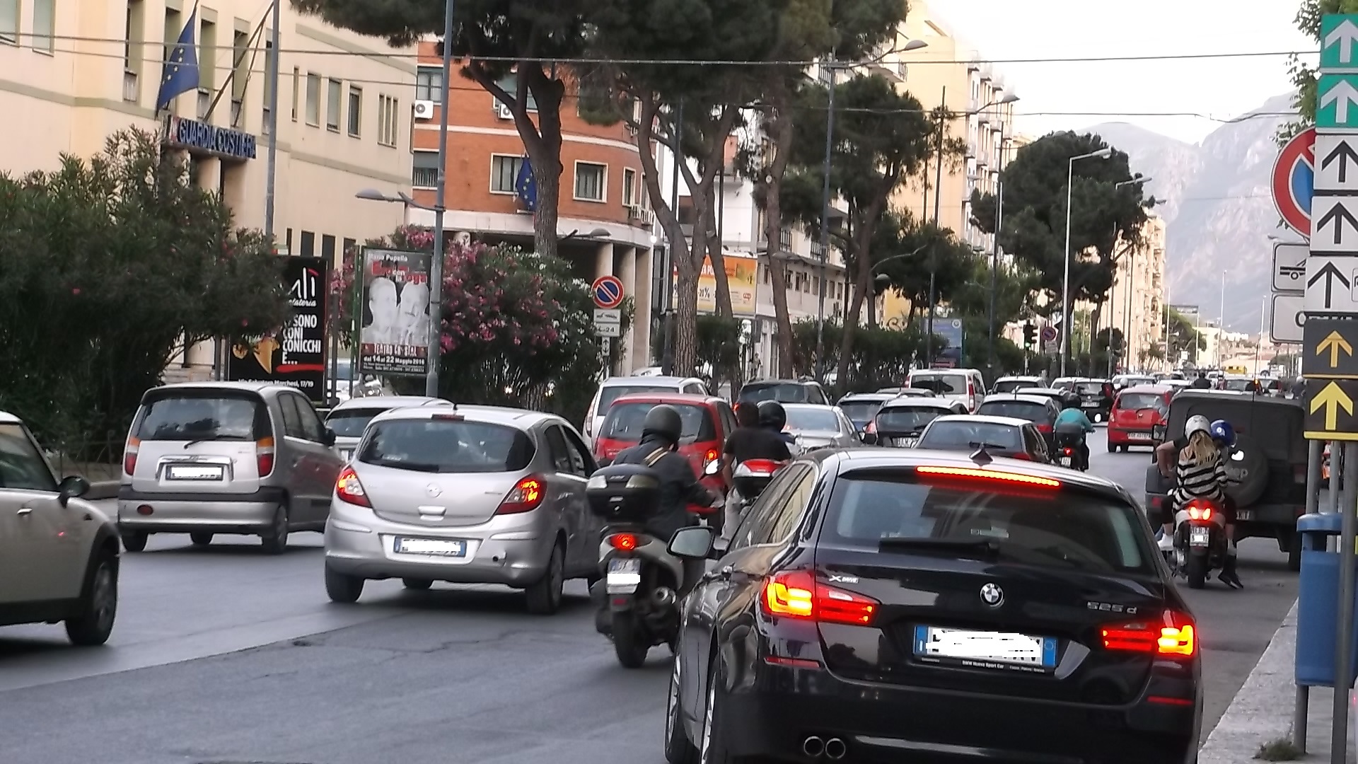 congested traffic traffic congestion